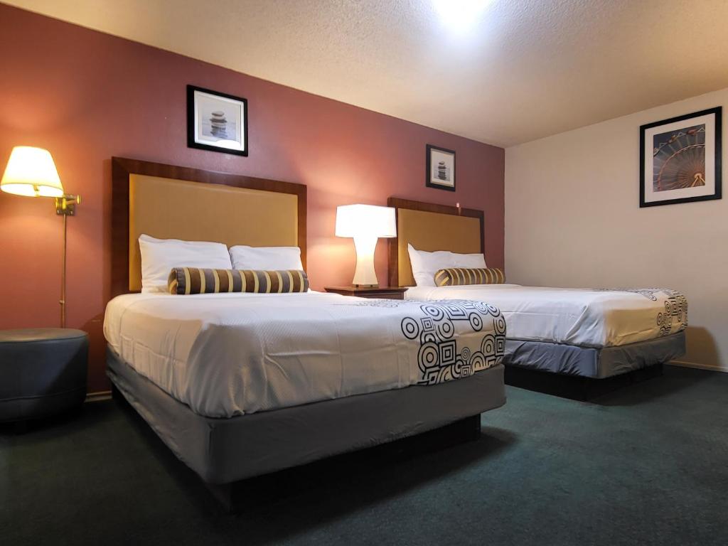 Queen Room with Two Queen Beds